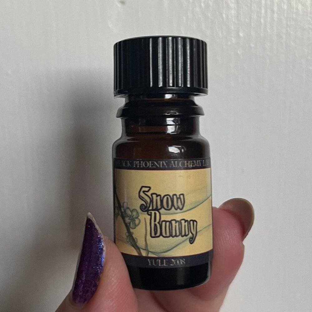 Black Phoenix Alchemy Lab BPAL Snow Bunny perfume oil